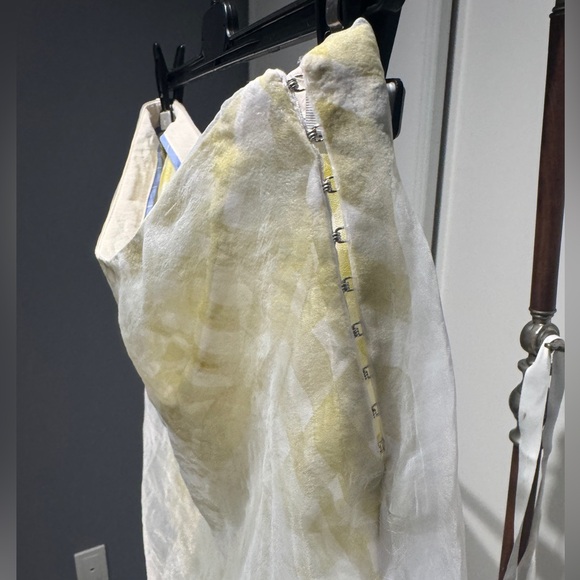 NEW! Zara Yellow Gingham Skirt - Picture 3 of 6